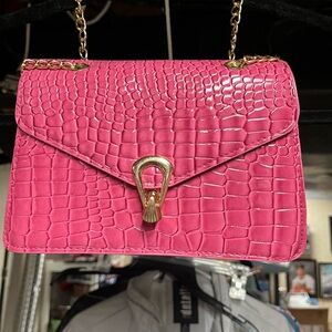 Pink Croc-Embossed Chain Shoulder Bag